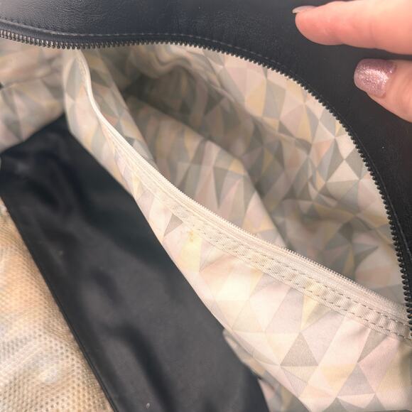 Lululemon Black Urban Sanctuary Travel Gym Work Bag - Picture 14 of 15